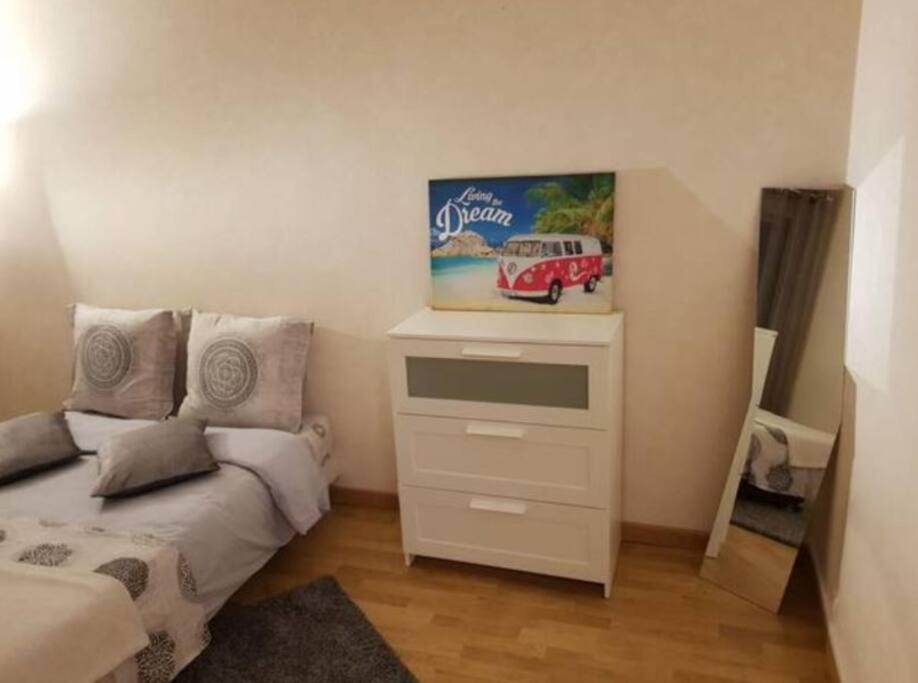 Le Rouennais Et Son Parking Prive Apartment Exterior photo
